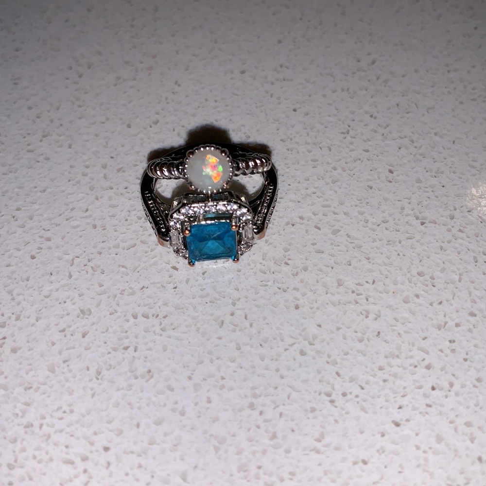 Ring - Picture 2 of 2